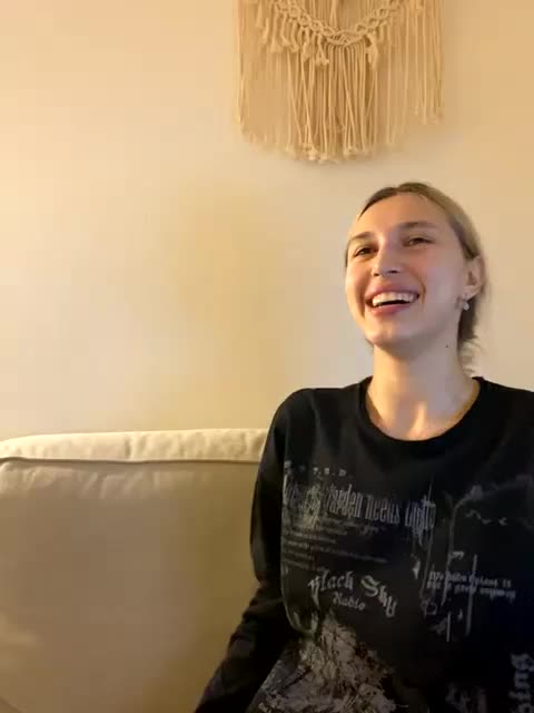 lina_wap Live Sex December 19, 2025