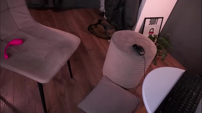 lisa_schiele Live Sex December 14, 2025