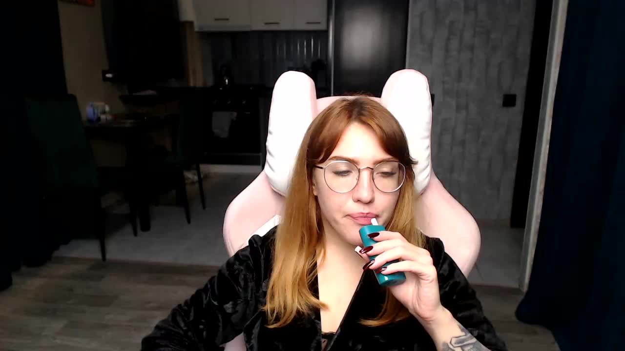 Regimasmile Live Sex December 13, 2025