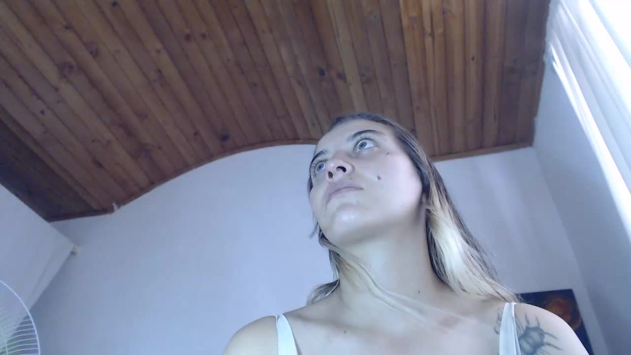 mariecam420 Live Sex December 14, 2025