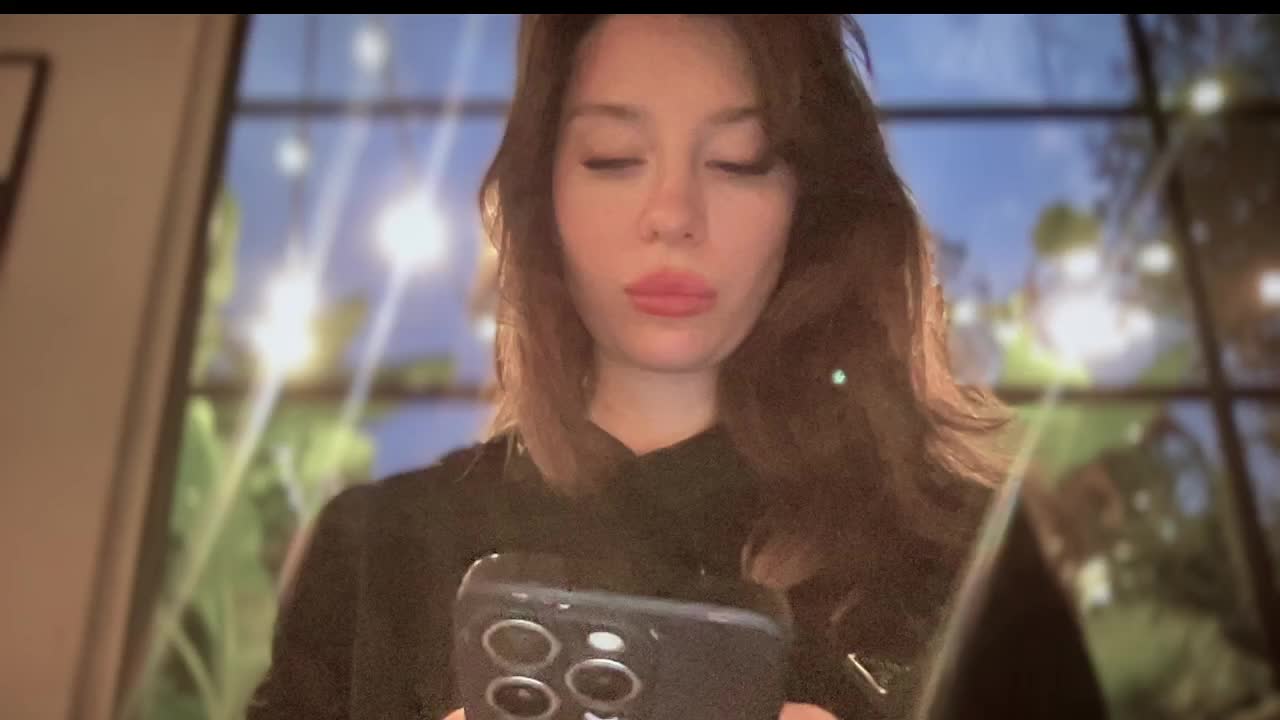 Melissa222Femdom Live Sex December 13, 2025