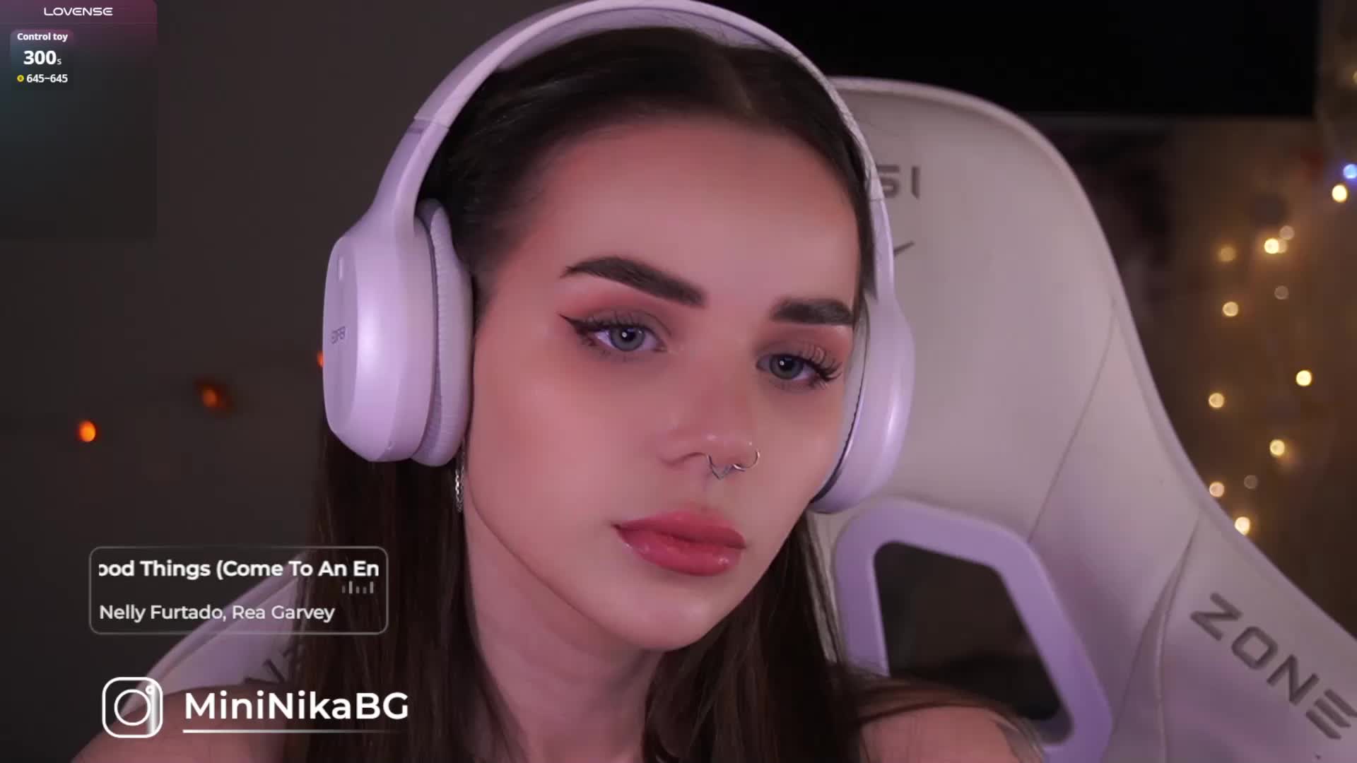 MiniNika Live Sex December 14, 2025