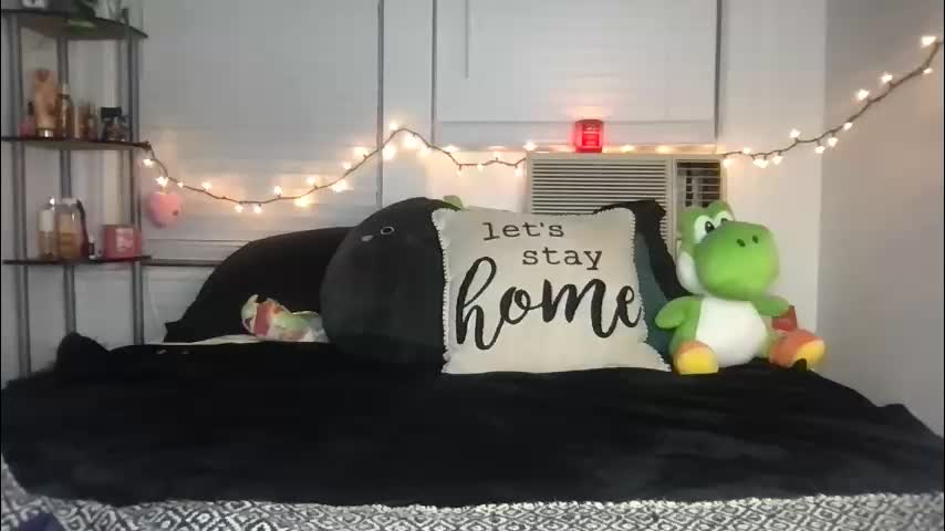 ursweetestlilly Live Sex December 15, 2025