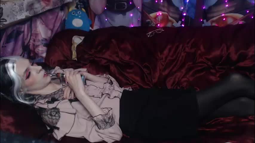 iselestias Live Sex December 15, 2025