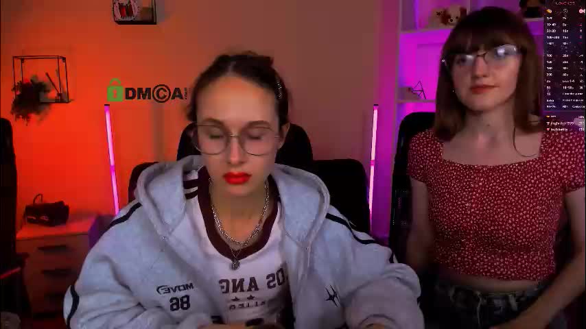 mona_cloud Live Sex December 15, 2025