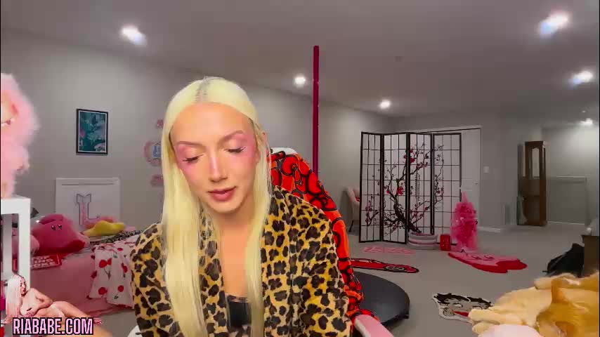 riababe Live Sex December 13, 2025