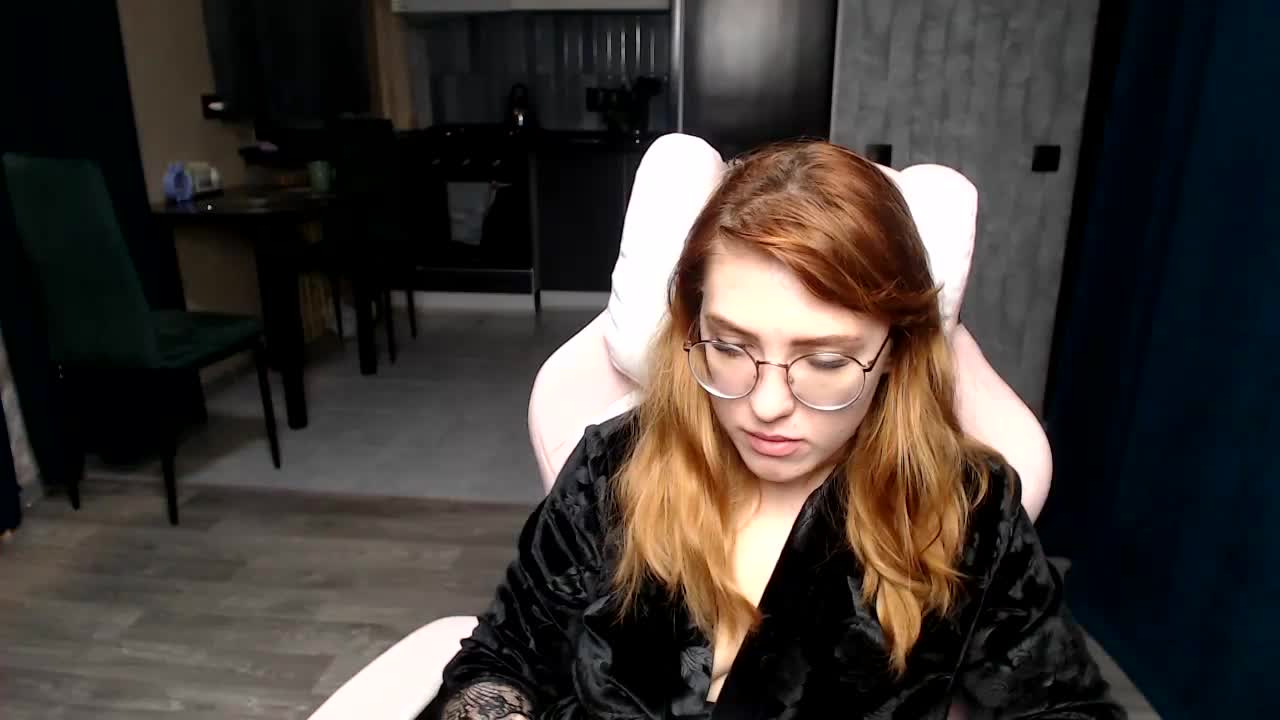 Regimasmile Live Sex December 13, 2025