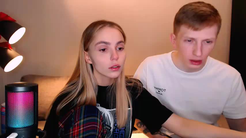 juliaanddima Live Sex December 15, 2025