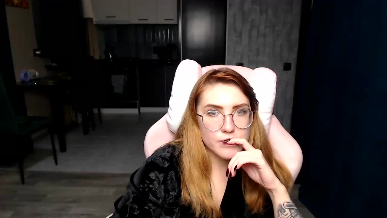 Regimasmile Live Sex December 13, 2025