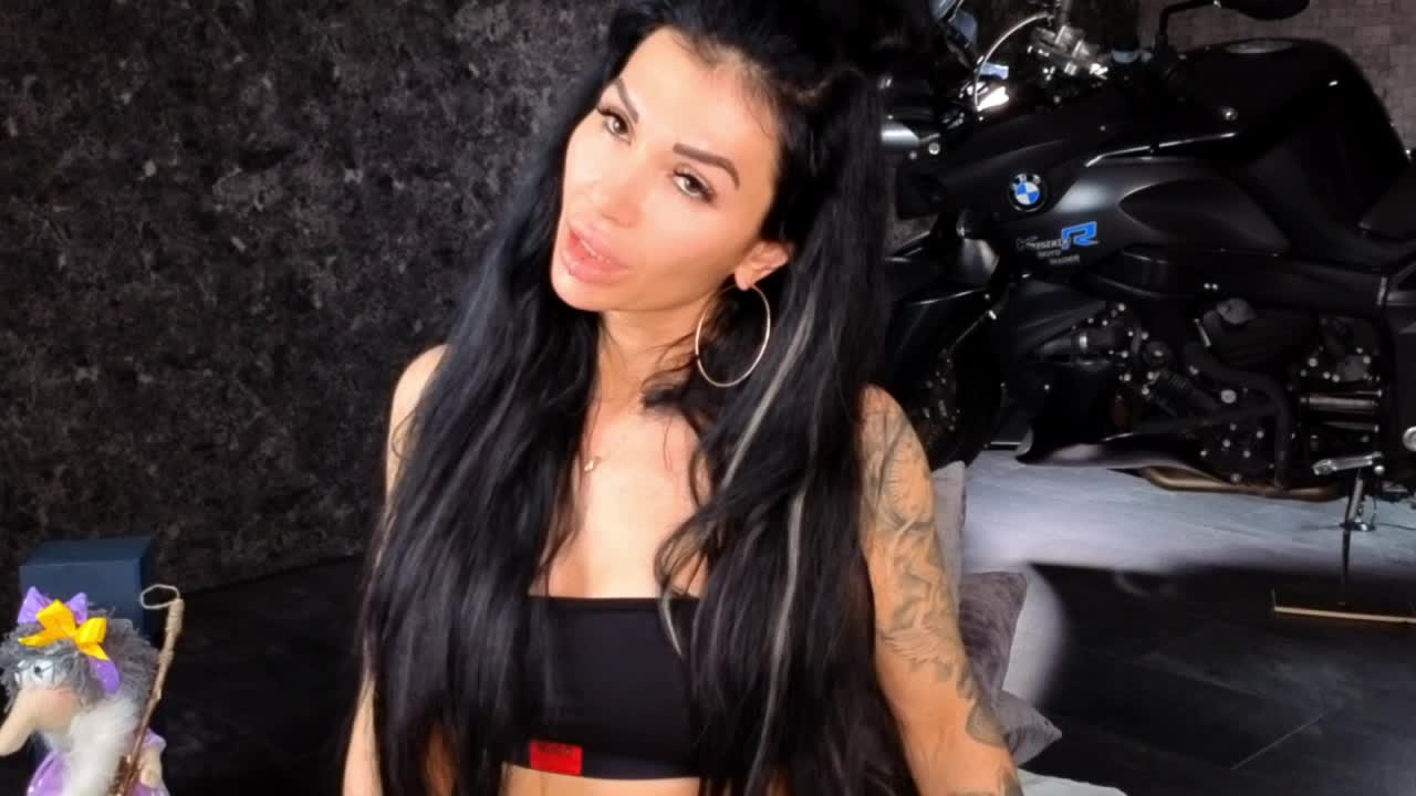 -BABAYAGA- Live Sex December 17, 2025