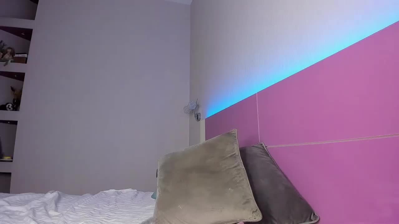 NaughtyBlond4 Live Sex December 13, 2025