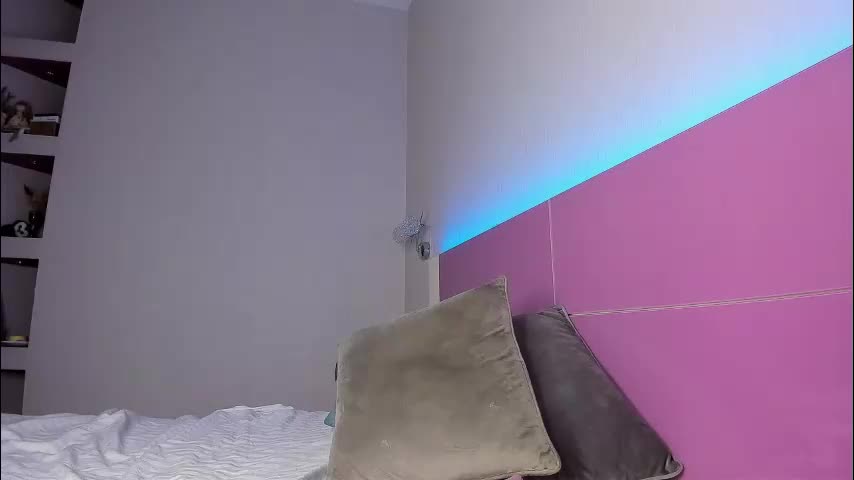 blondirix Live Sex December 12, 2025