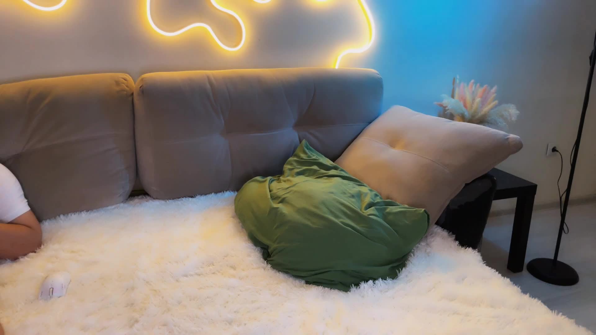 lkpleasure Live Sex December 13, 2025