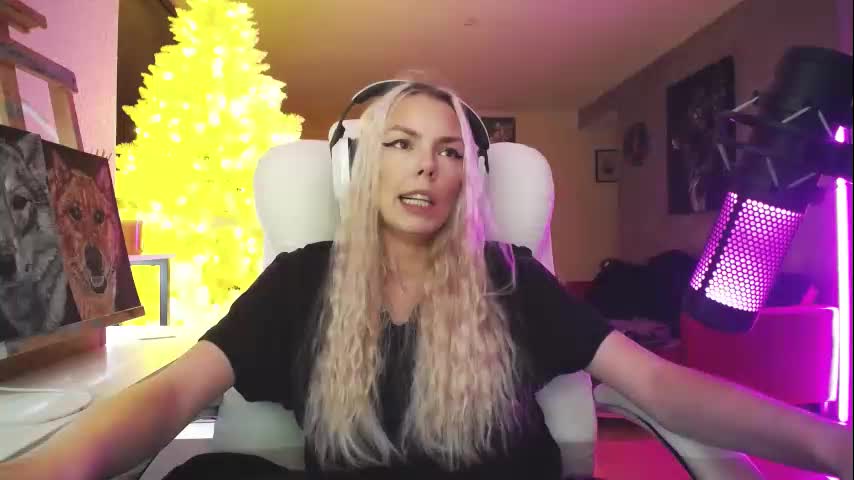 tinykylie Live Sex December 17, 2025