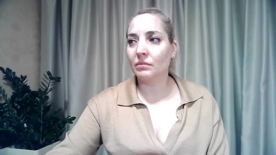 mariska-kiska Live Sex December 13, 2025