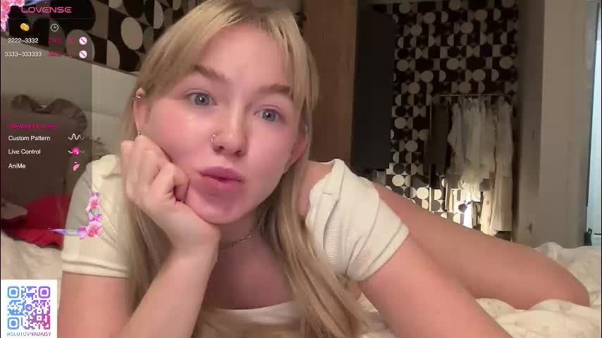 charming_daisy Live Sex December 13, 2025