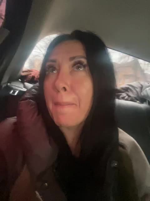 Karolina_Milf Live Sex December 13, 2025