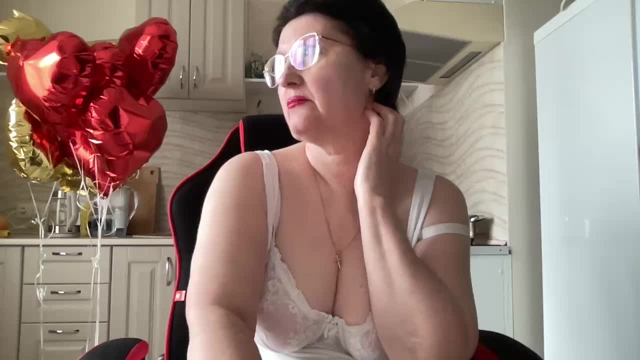 HotMilfPussy Live Sex December 17, 2025