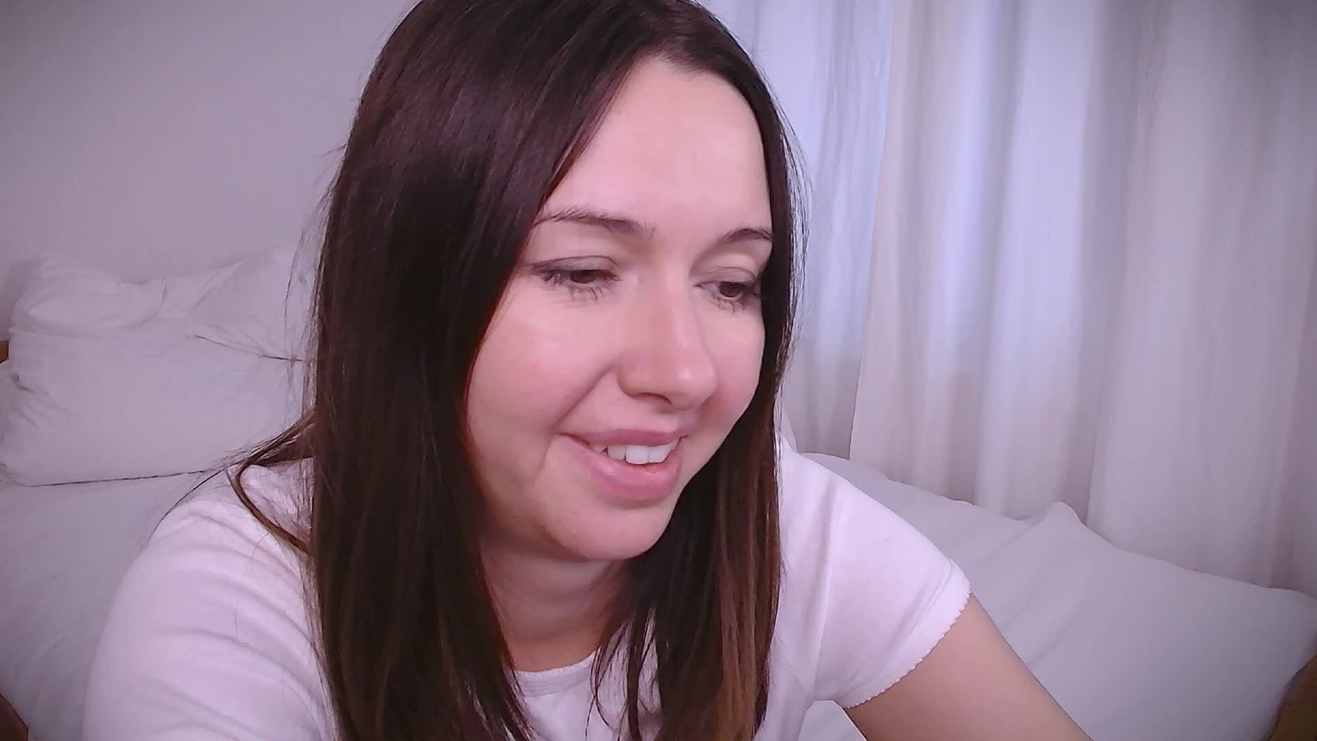 LOVEIS- Live Sex December 13, 2025