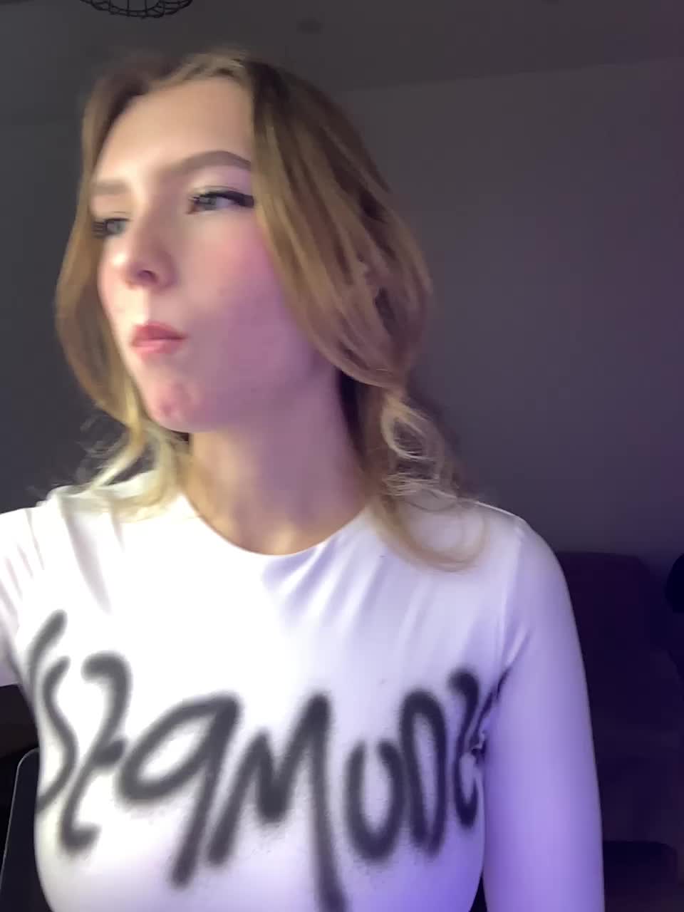 -Nezukoo- Live Sex December 14, 2025