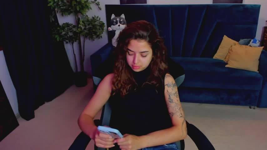 CharleneWoods Live Sex December 13, 2025