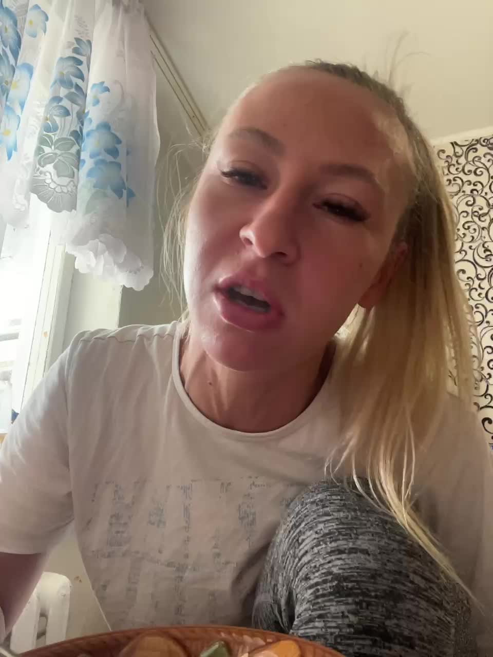 Saveta Live Sex December 14, 2025