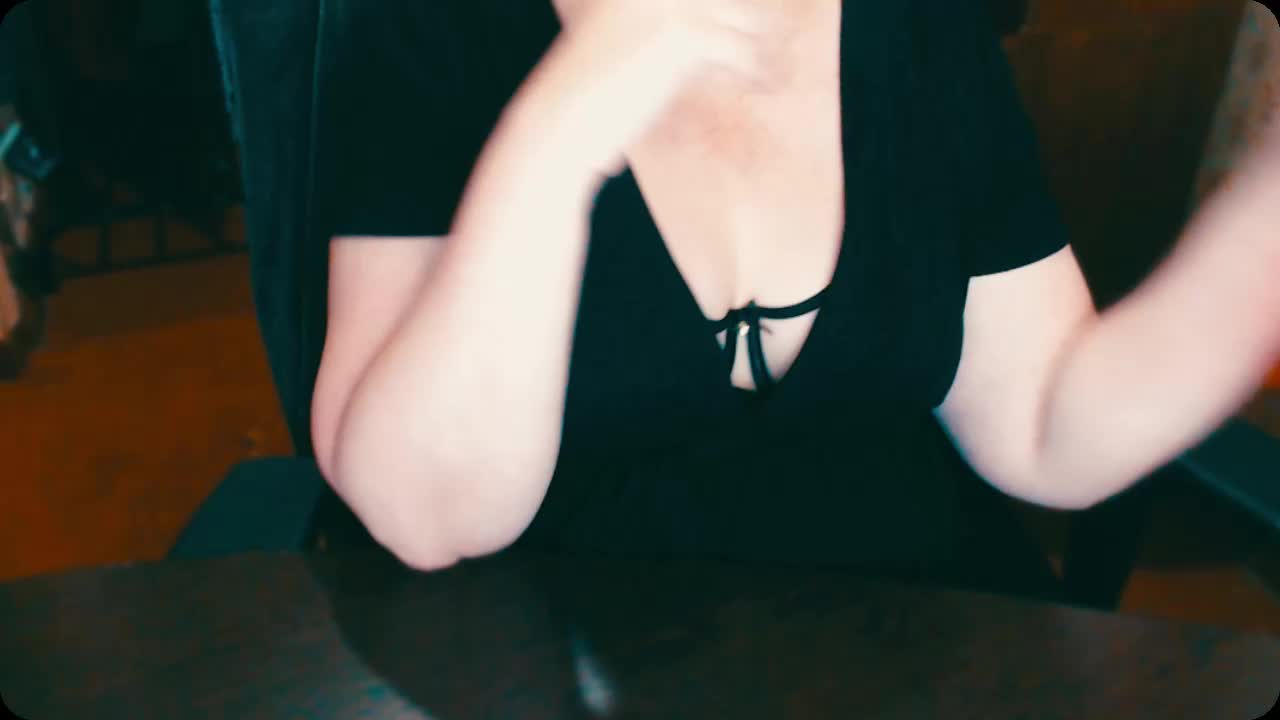 Alisa1917 Live Sex December 14, 2025