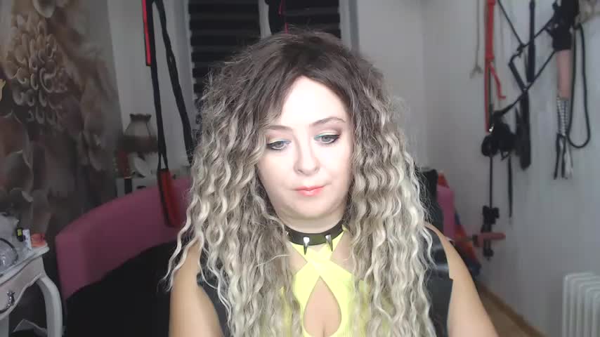 MISSwithDOLLS Live Sex December 15, 2025