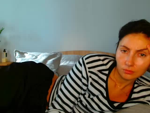 Irina9793 Live Sex December 12, 2025