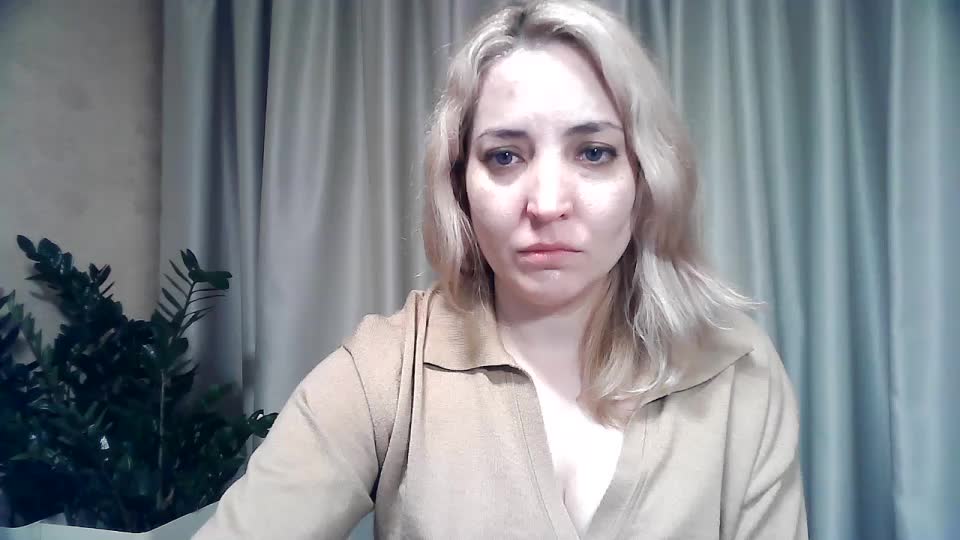 mariska-kiska Live Sex December 13, 2025