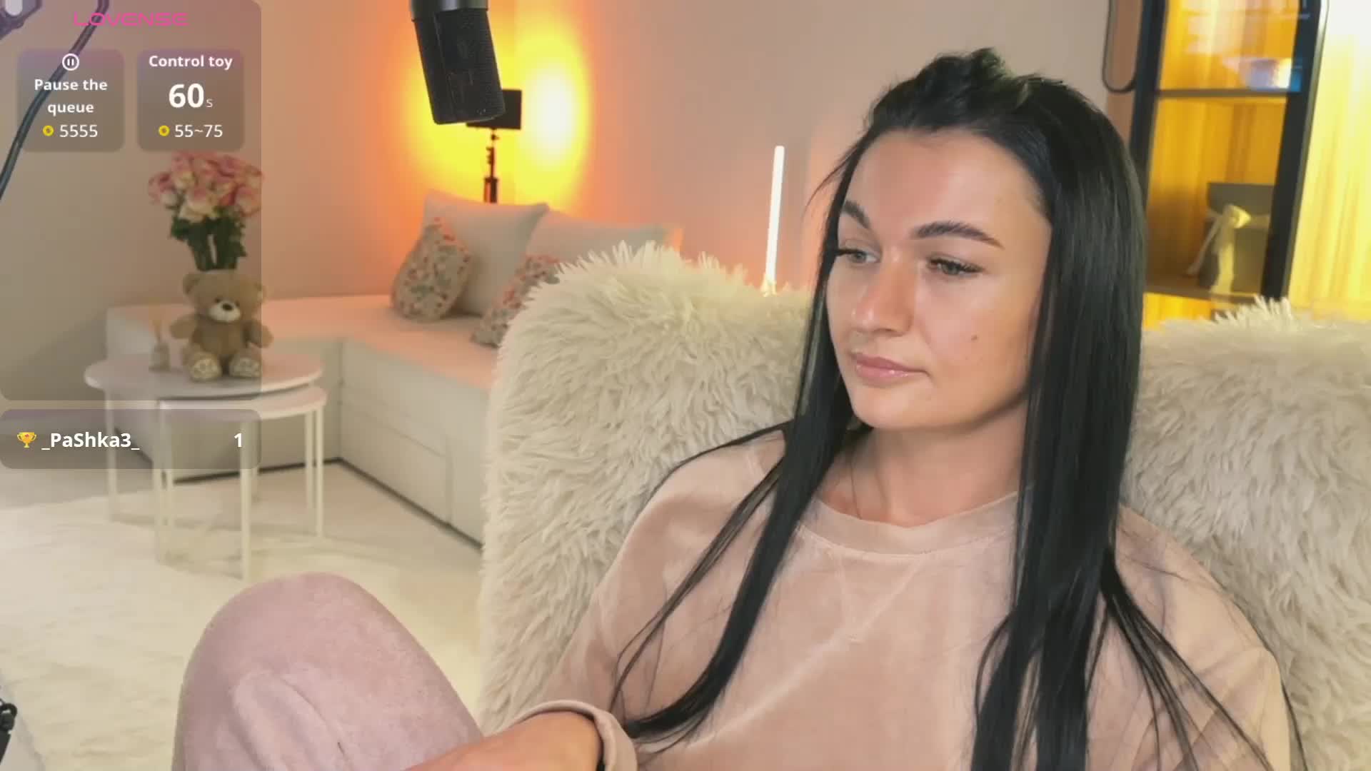 _UkRaiNo4Ka_ Live Sex December 13, 2025