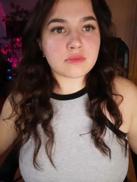 JuliaHesperaks Live Sex December 13, 2025