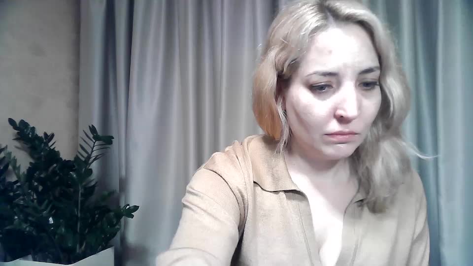 mariska-kiska Live Sex December 13, 2025