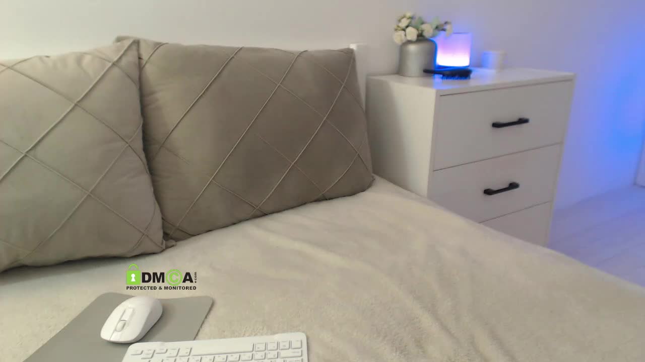 Kaatrinia Live Sex November 14, 2025