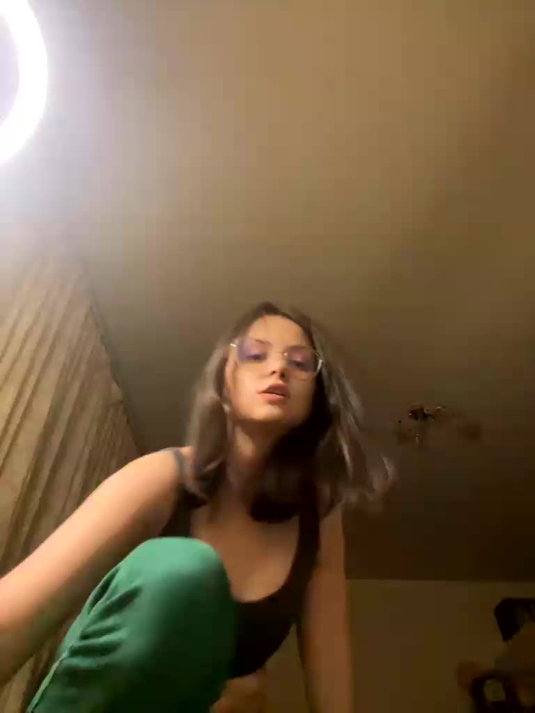 SilverSaya Live Sex November 14, 2025