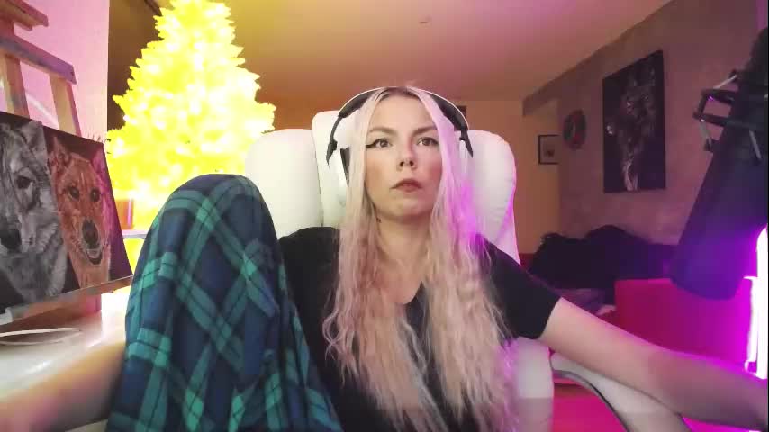 tinykylie Live Sex December 17, 2025