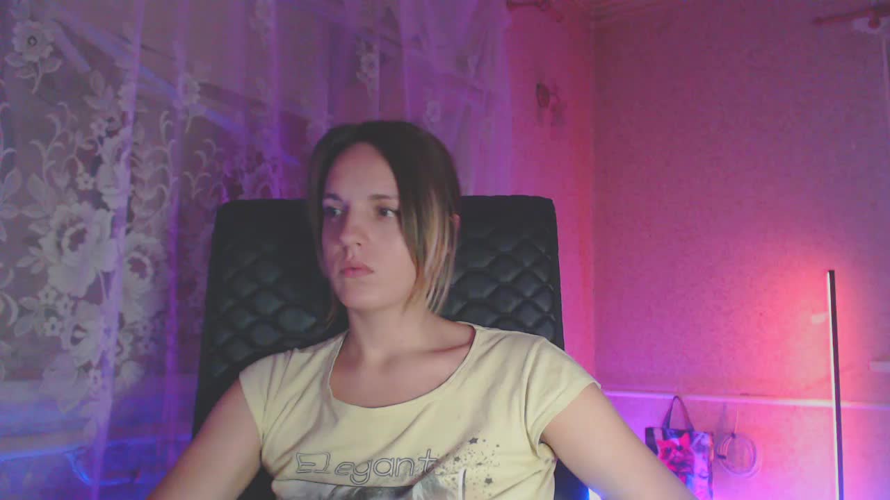 Babymuro4ka Live Sex December 15, 2025