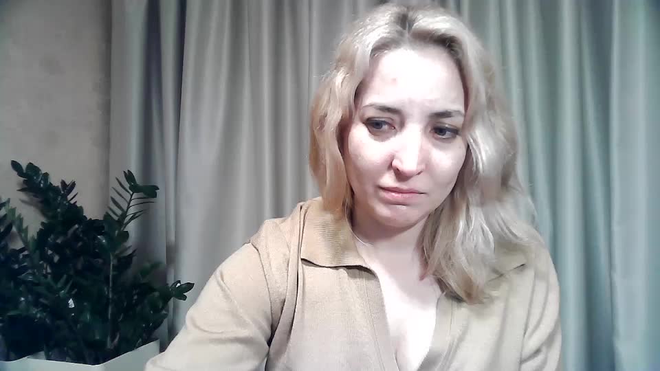 mariska-kiska Live Sex December 13, 2025