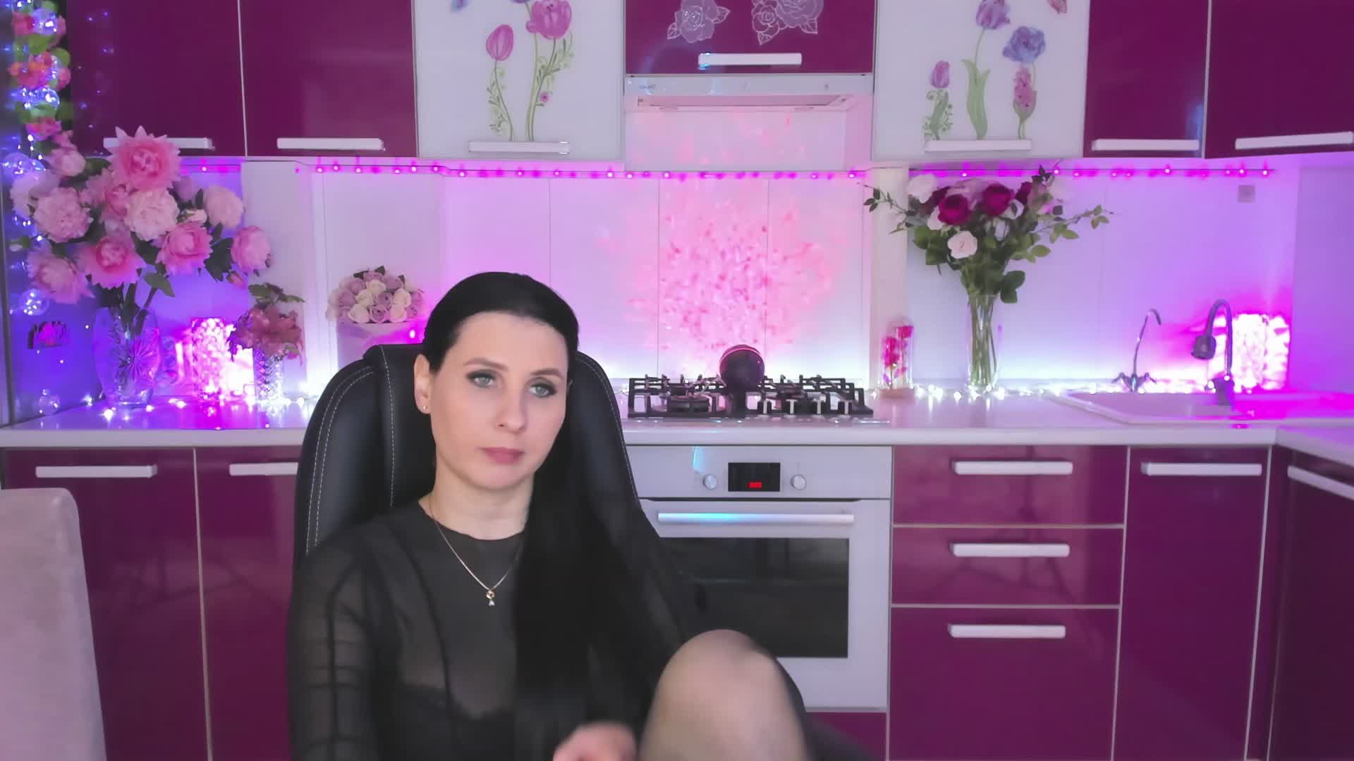 Olivija2020 Live Sex December 14, 2025