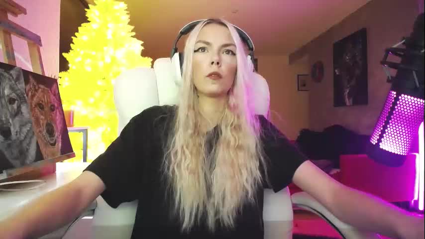 tinykylie Live Sex December 17, 2025