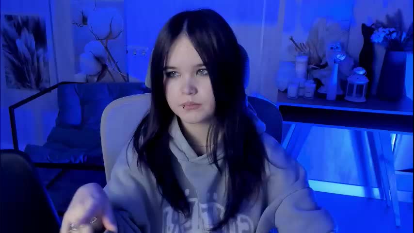 elainebeness Live Sex December 14, 2025