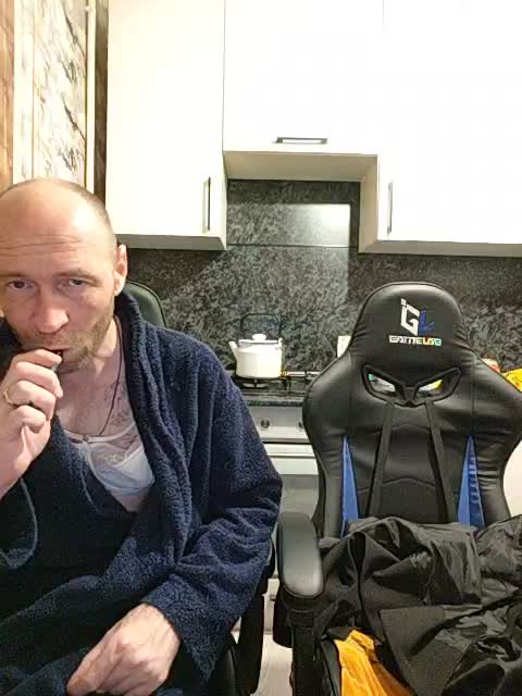 Innokentiy449 Live Sex December 14, 2025