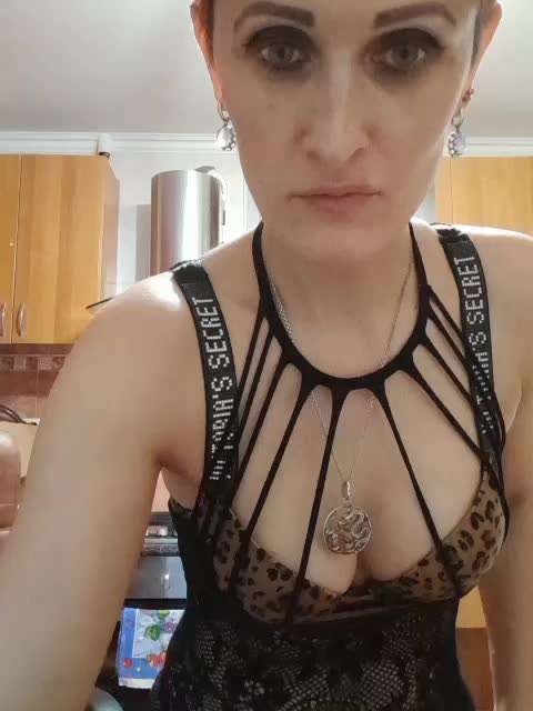 N-I-M-F-O-M-A-N-K-A Live Sex December 17, 2025