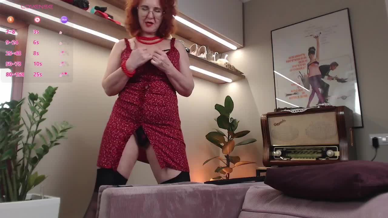 Karen_Roux Live Sex December 12, 2025