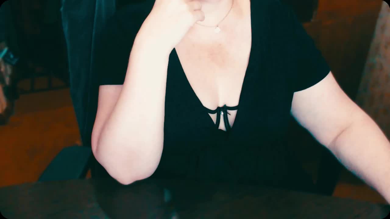 Alisa1917 Live Sex December 14, 2025