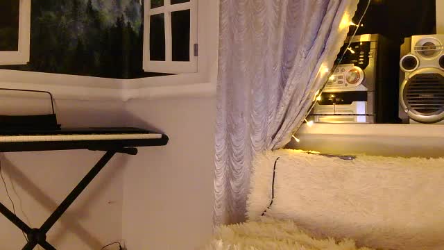 Emily_Silence Live Sex December 12, 2025