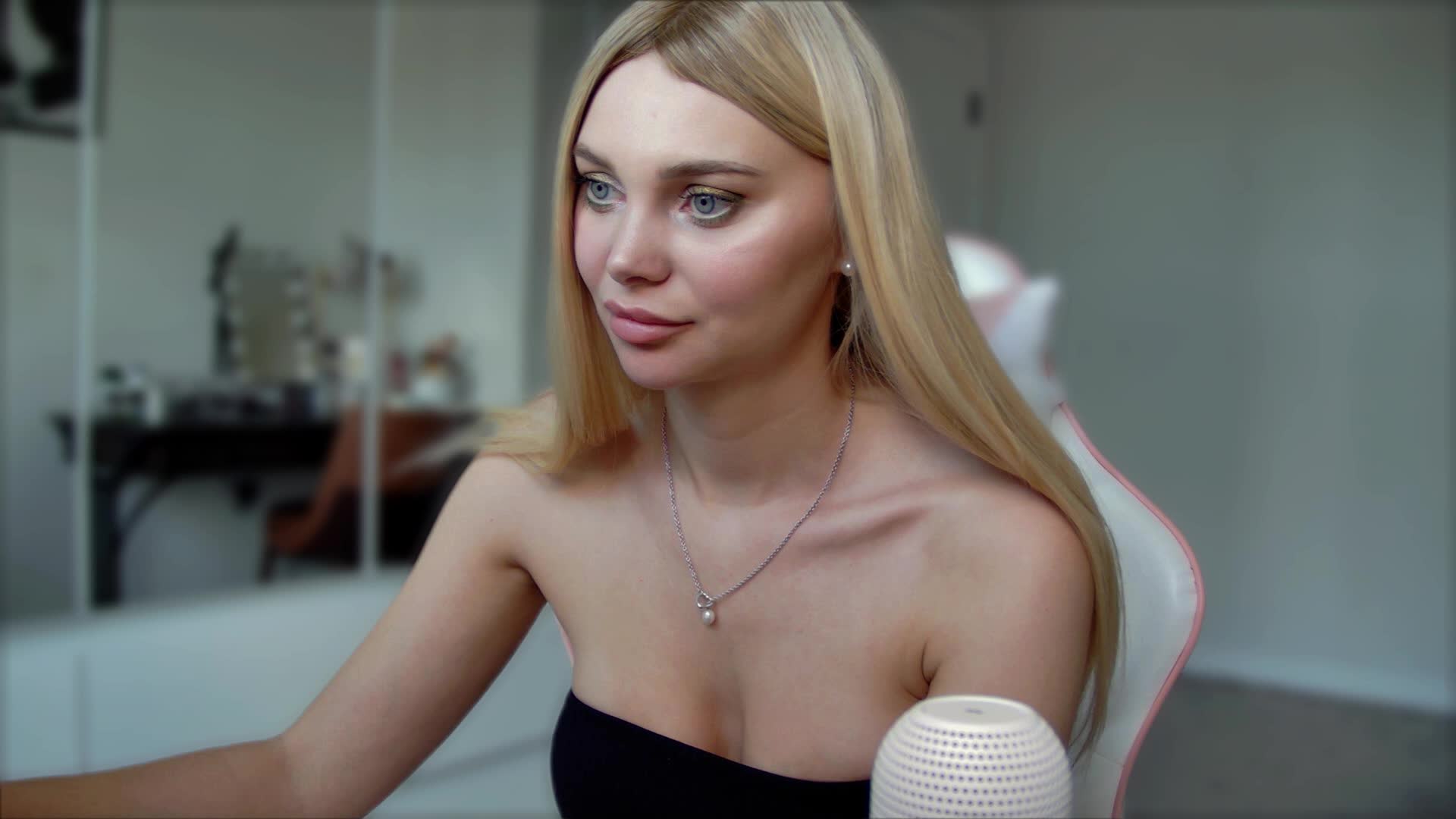 PolinaS Live Sex December 13, 2025