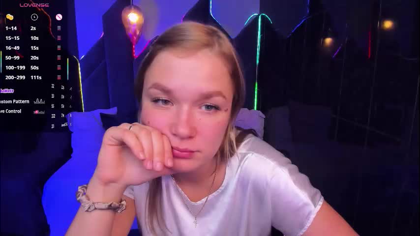 bella_cosmos Live Sex November 14, 2025