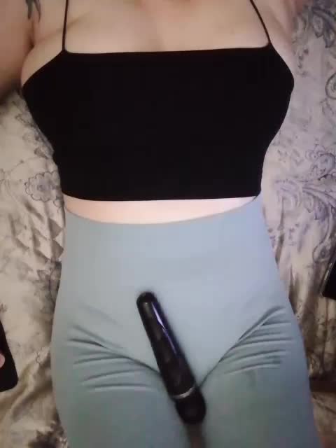 -Tiffany- Live Sex December 17, 2025