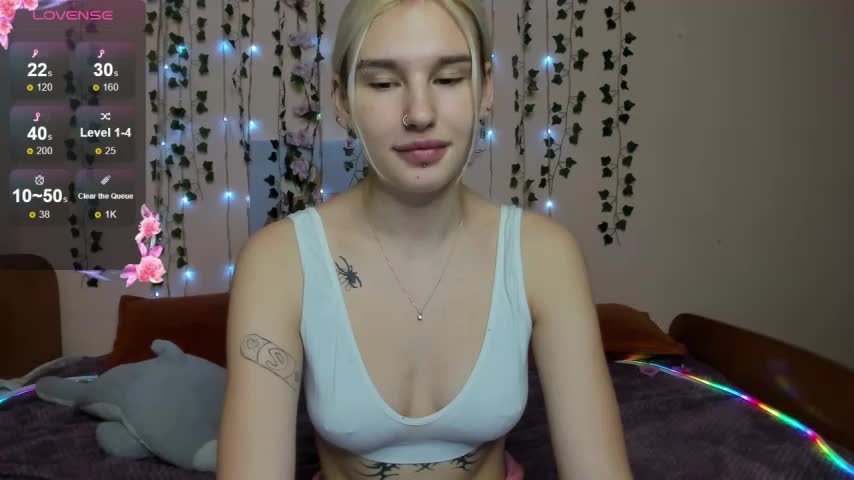 EvelinaLuu Live Sex November 14, 2025